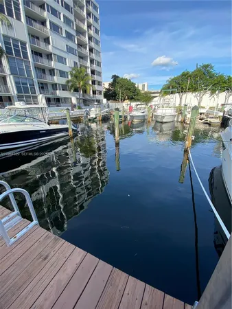 $250,000 | 1700 Northwest N River Drive, Unit 51, Miami, FL 33125