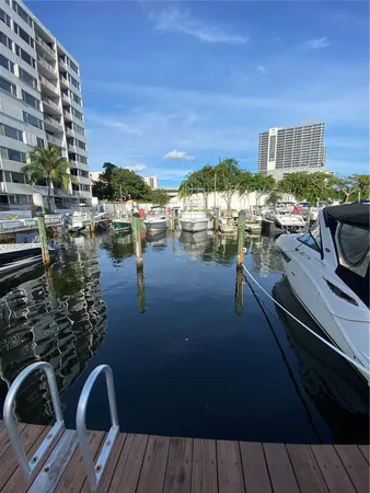 $250,000 | 1700 Northwest N River Drive, Unit 51, Miami, FL 33125