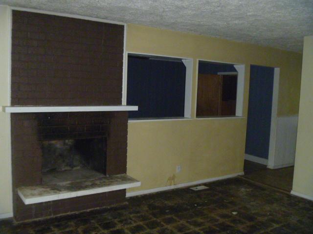 2340 Courtney Road Indianapolis, IN 46219 - Photo 4 of 15 Gallery Image 4
