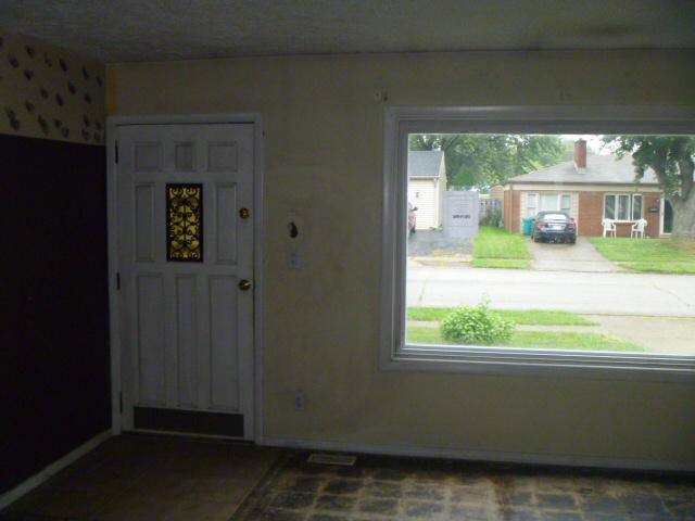 2340 Courtney Road Indianapolis, IN 46219 - Photo 5 of 15 Gallery Image 5