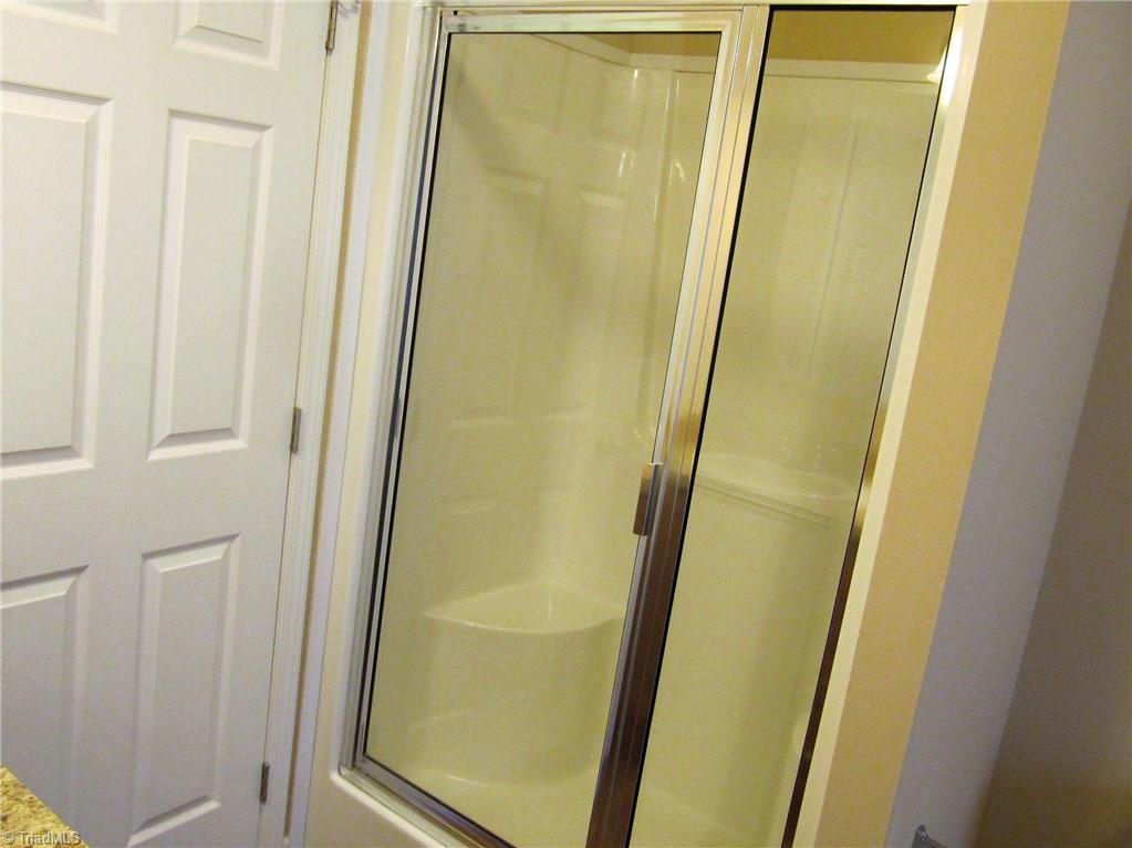 7297 Hampton Road Clemmons, NC 27012 - Photo 25 of 26 Separate shower