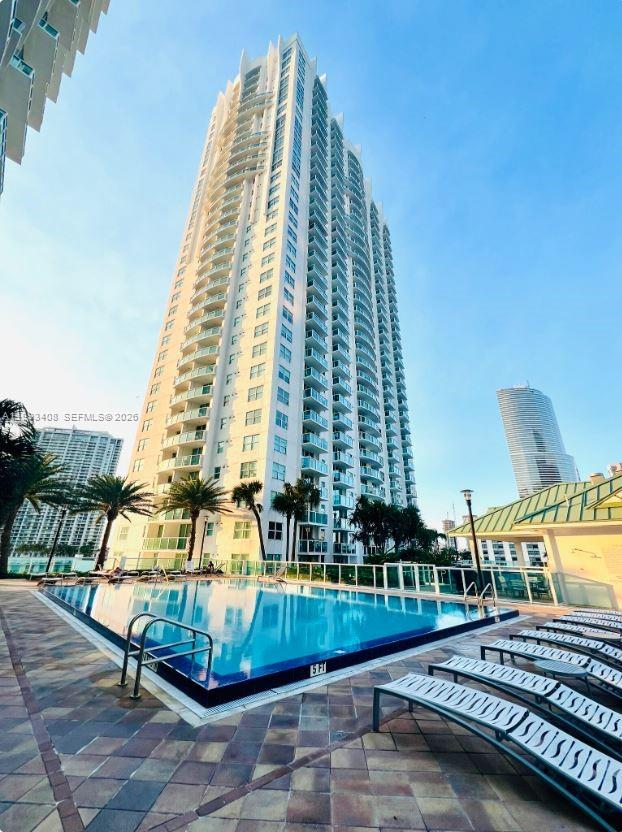 41 Southeast 5th Street, Unit 903 Miami, FL 33131 - Photo 18 of 27