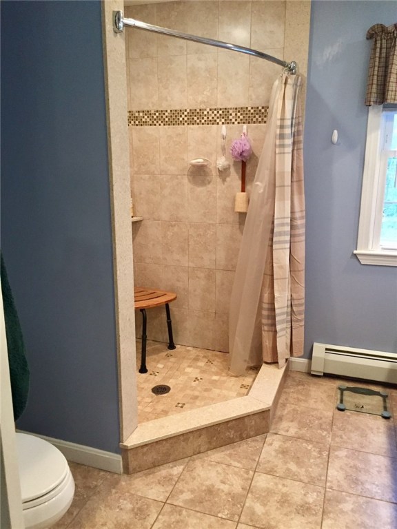 146 Crompton Road East Greenwich, RI 02818 - Photo 13 of 28 Master Bathroom (en suite)