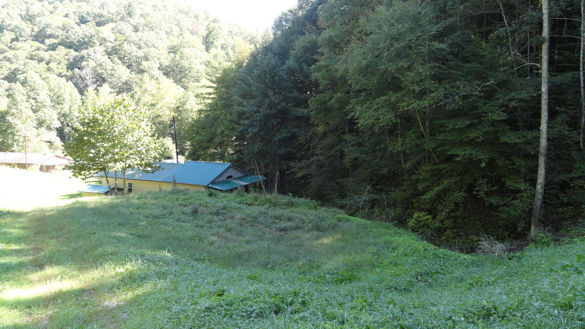 112 Carter Brock Road Barbourville, KY 40906 - Photo 4 of 25 DSC00974