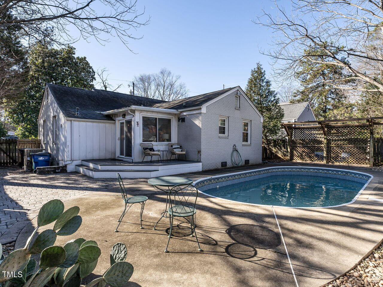 805 Young Street Raleigh, NC 27608 - Photo 31 of 35 032-1280x960-backyard-pool
