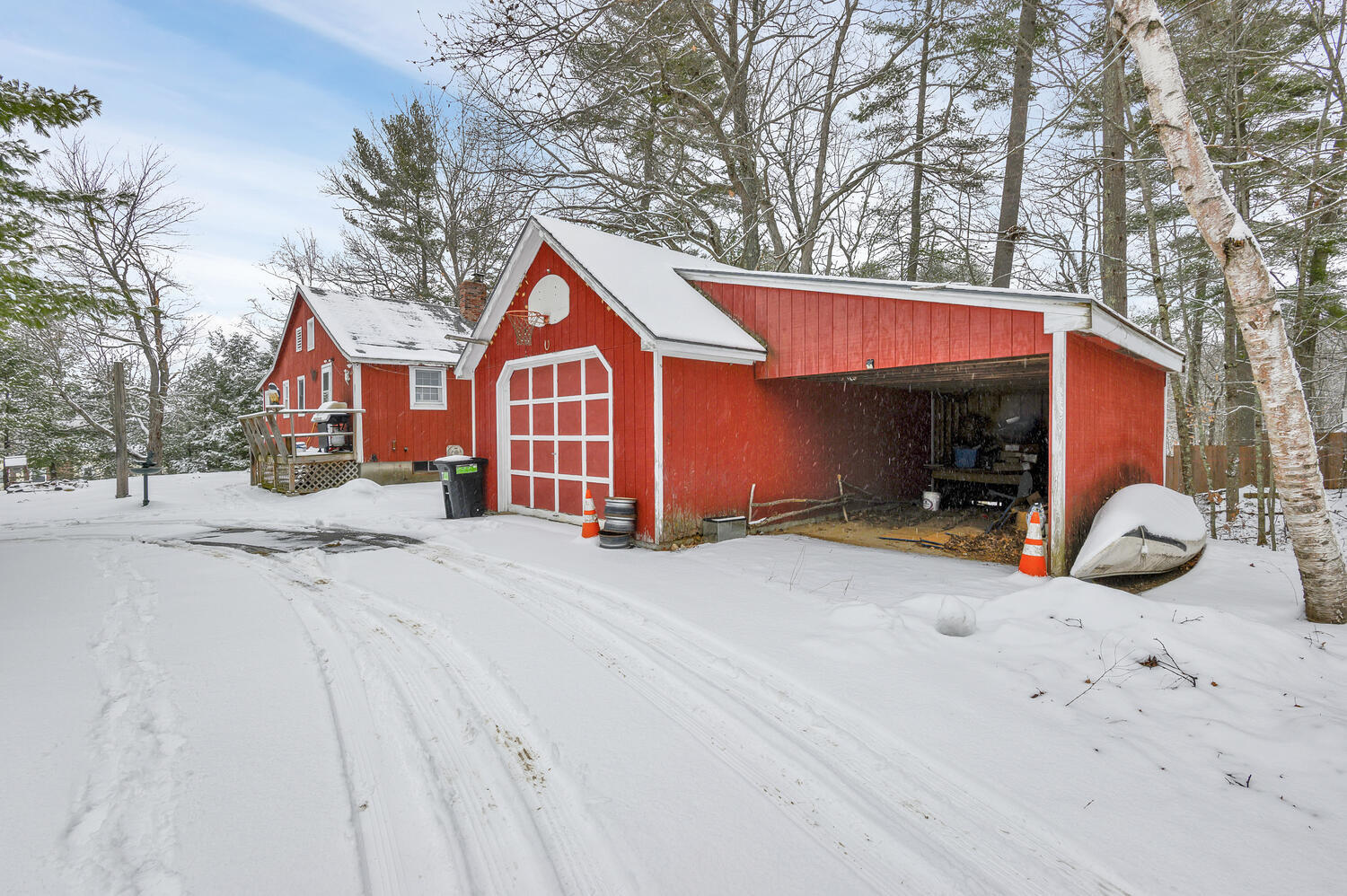 2 Crescent Lane Raymond, ME 04071 - Photo 22 of 32 2 Crescent Ln Raymond ME 04071-large-022
