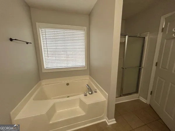 $2,195 | 5774 Tattersall Terrace, Sugar Hill, GA 30518