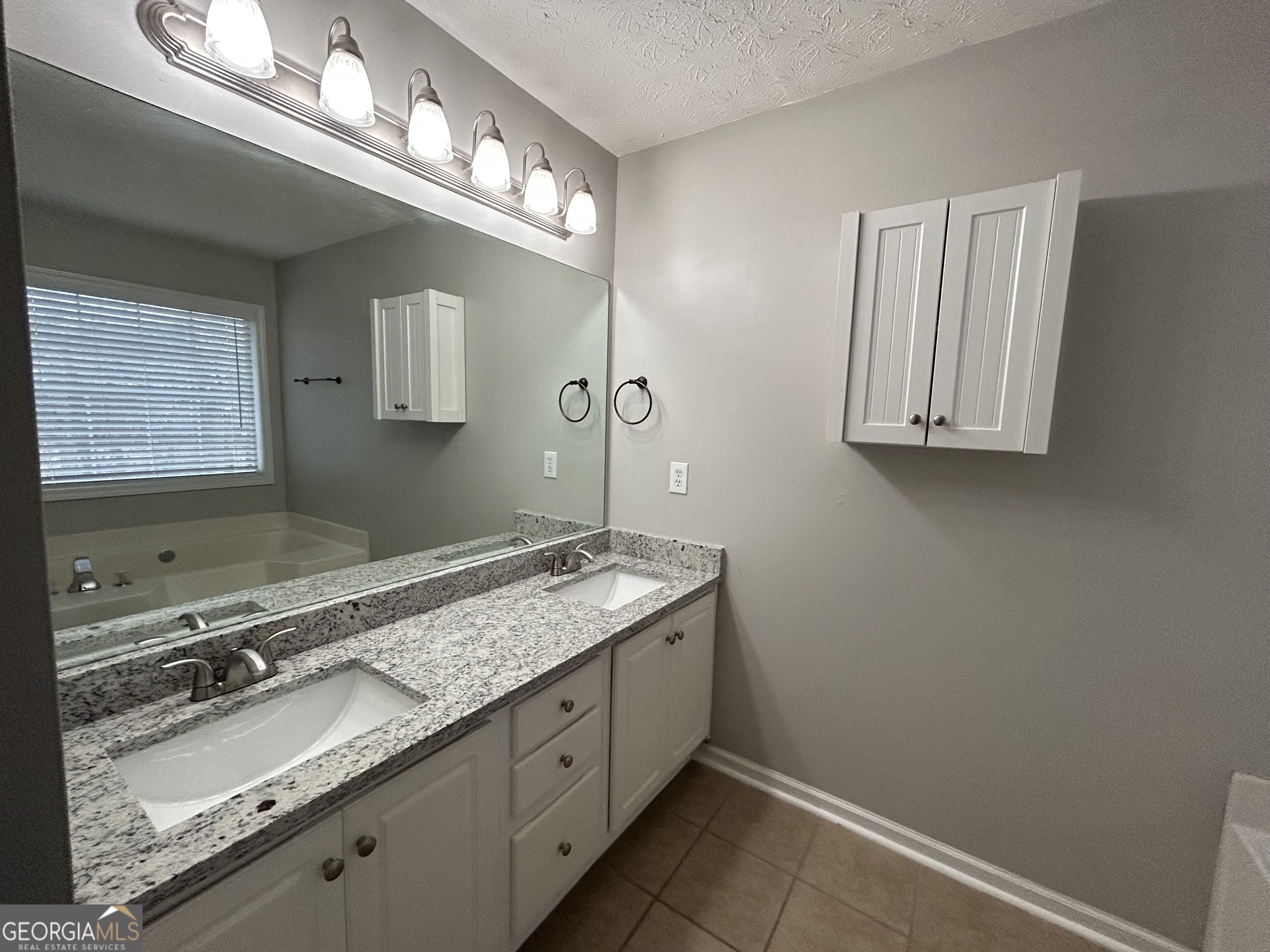 5774 Tattersall Terrace Sugar Hill, GA 30518 - Photo 12 of 23