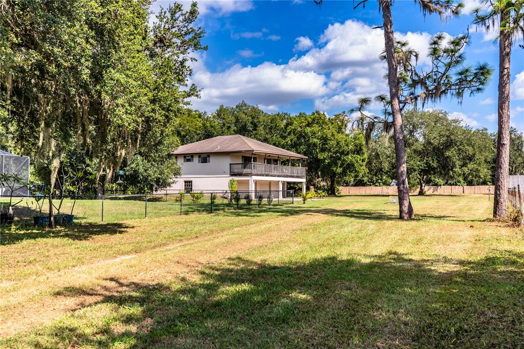 8725 Selph Road Lakeland, FL 33810 - Photo 7 of 71 Gallery Image 7