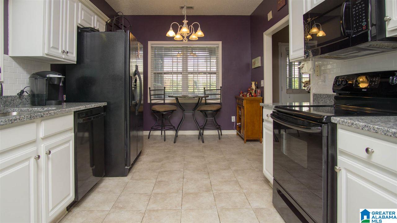 152 Summer Brook Lane Alabaster, AL 35007 - Photo 11 of 28
