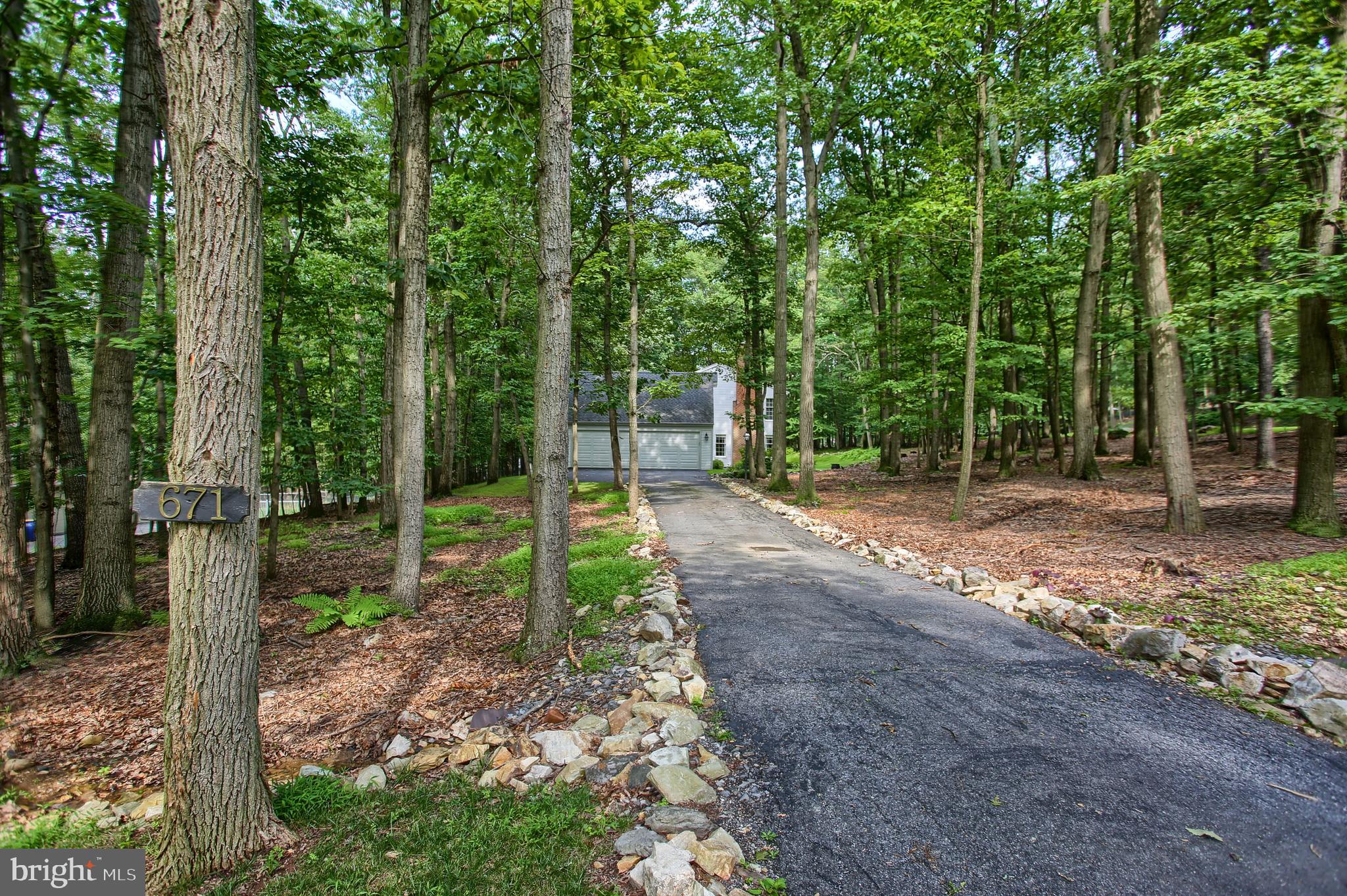 671 Shannon Road Boiling Springs, PA 17007 - Photo 4 of 52 Gallery Image 4