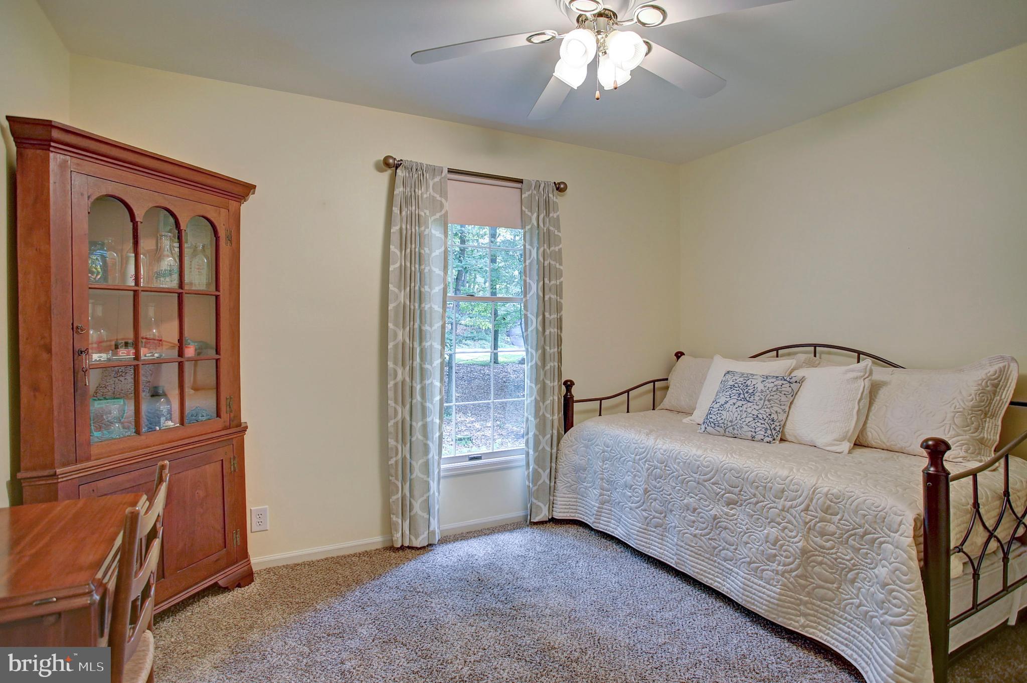 671 Shannon Road Boiling Springs, PA 17007 - Photo 41 of 52 Bedroom #4