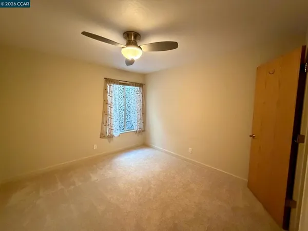 $2,000 | 401 Monte Vista Avenue, Oakland, CA 94611