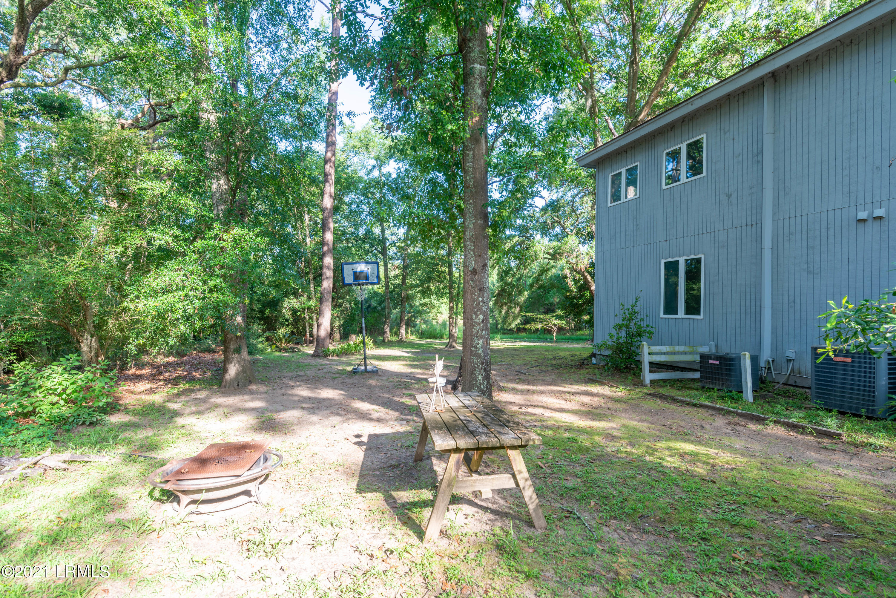 159 Brickyard Point Road South, Unit B Beaufort, SC 29907 - Photo 29 of 32 DSC_3389-HDR