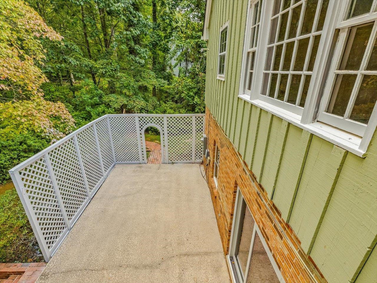 4725 Oak Park Road Raleigh, NC 27612 - Photo 22 of 75 a balcony view with a sink