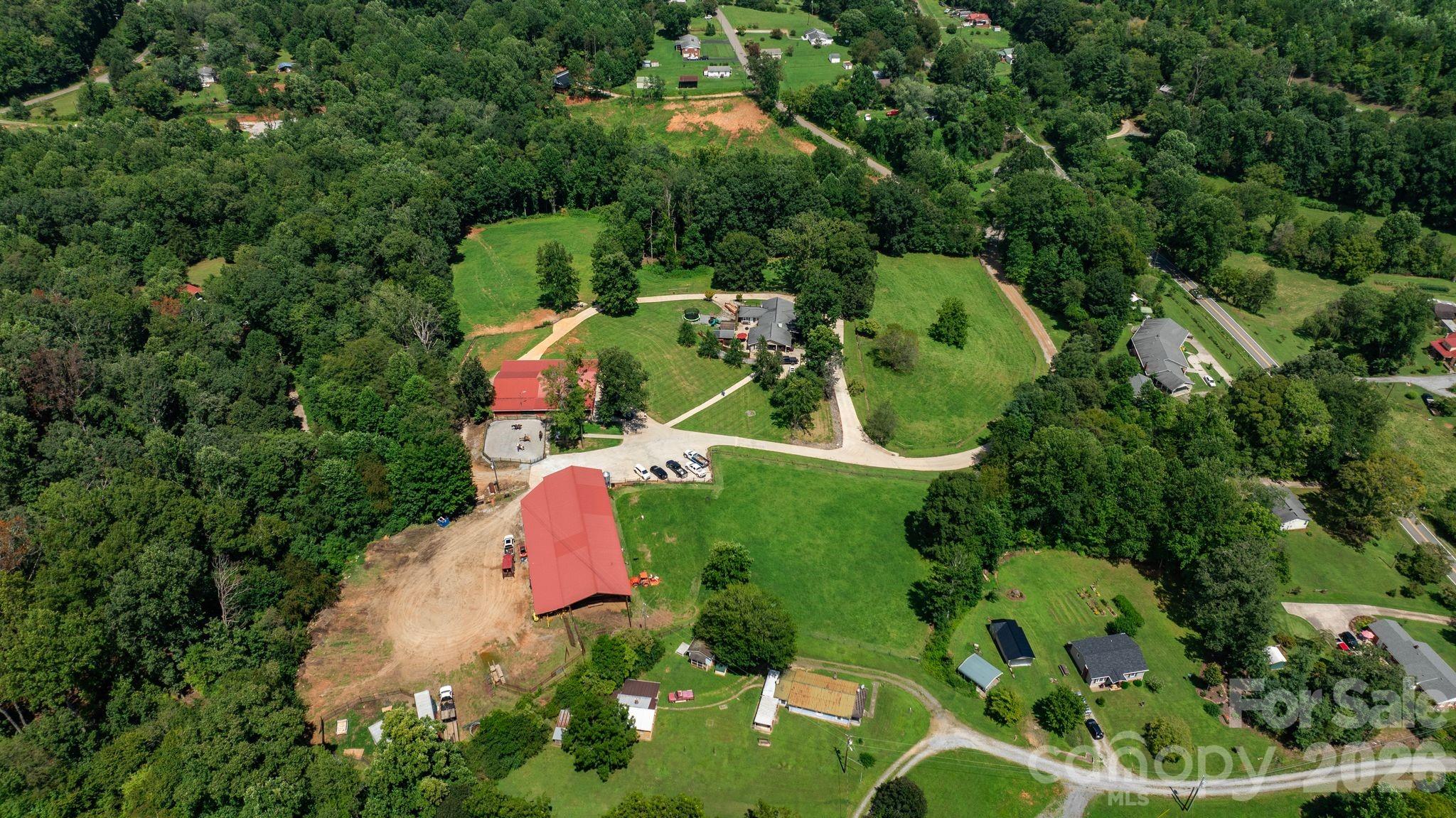 29 Pleasant Hill Road Marion, NC 28752 - Photo 35 of 43 Gallery Image 35