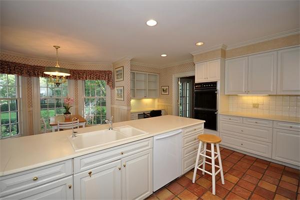 357 Westford Road Concord, MA 01742 - Photo 3 of 28 Gallery Image 3