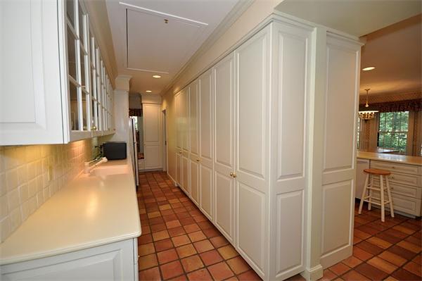357 Westford Road Concord, MA 01742 - Photo 6 of 28 Gallery Image 6