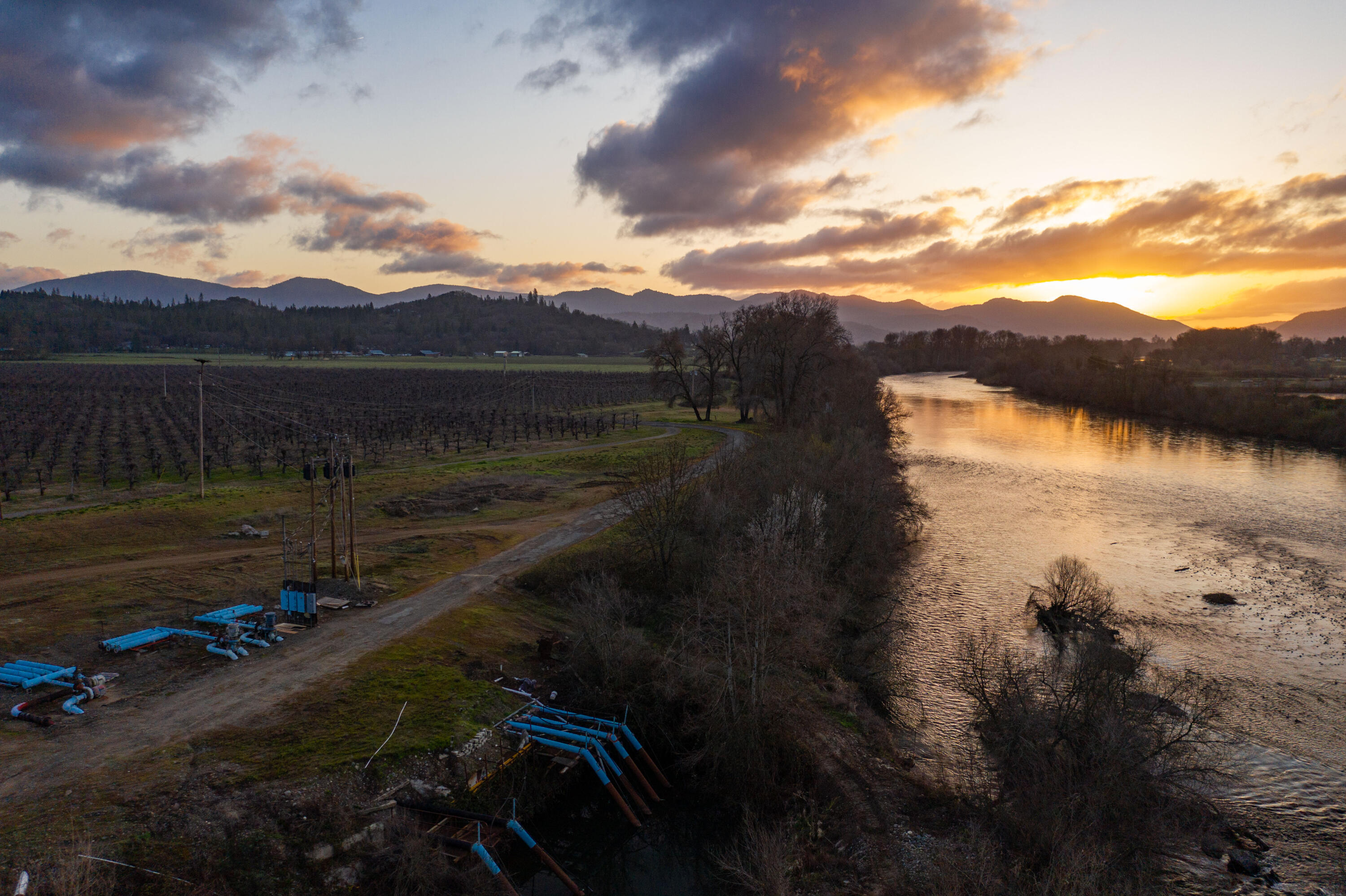 6835 Lower River Road Grants Pass, OR 97526 - Photo 43 of 48 Christie (43)