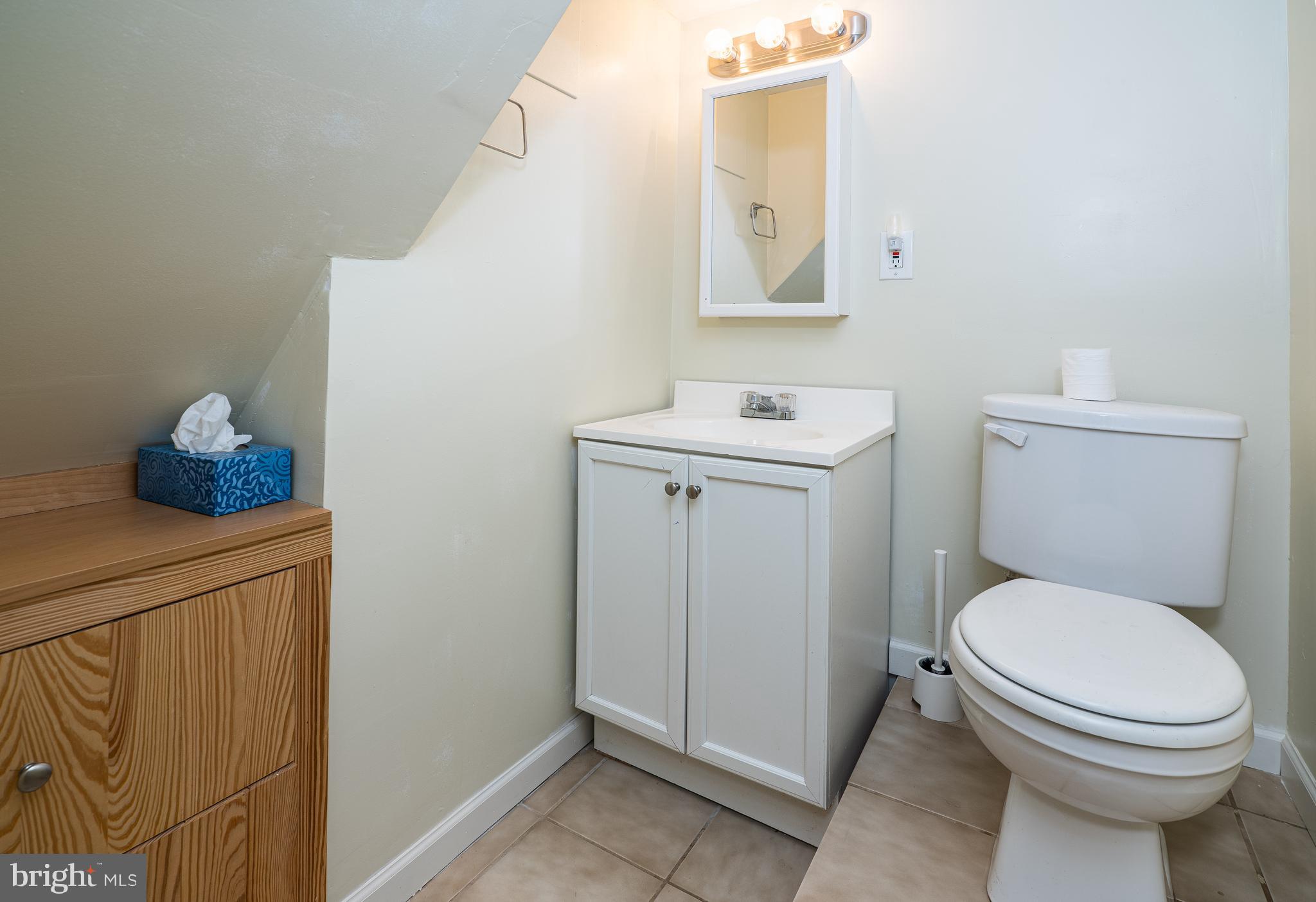 4211 Thorncliff Road Baltimore, MD 21236 - Photo 15 of 28 Gallery Image 15