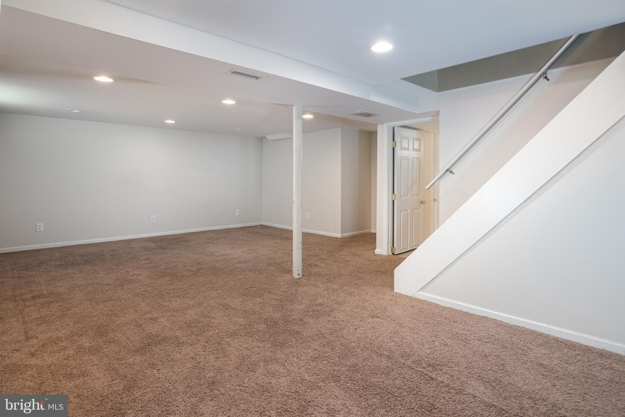 4211 Thorncliff Road Baltimore, MD 21236 - Photo 17 of 28 Gallery Image 17