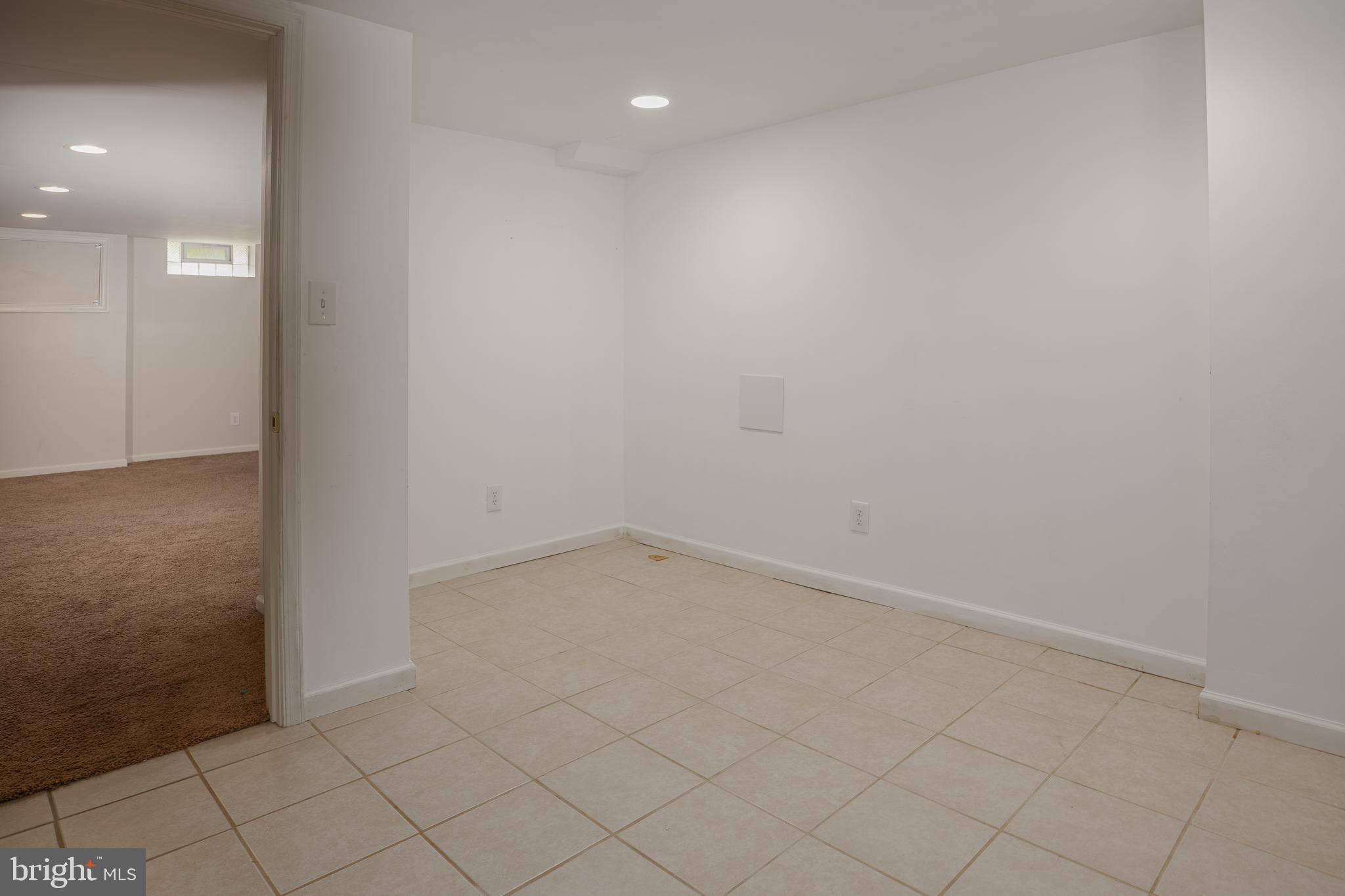 4211 Thorncliff Road Baltimore, MD 21236 - Photo 19 of 28 Gallery Image 19