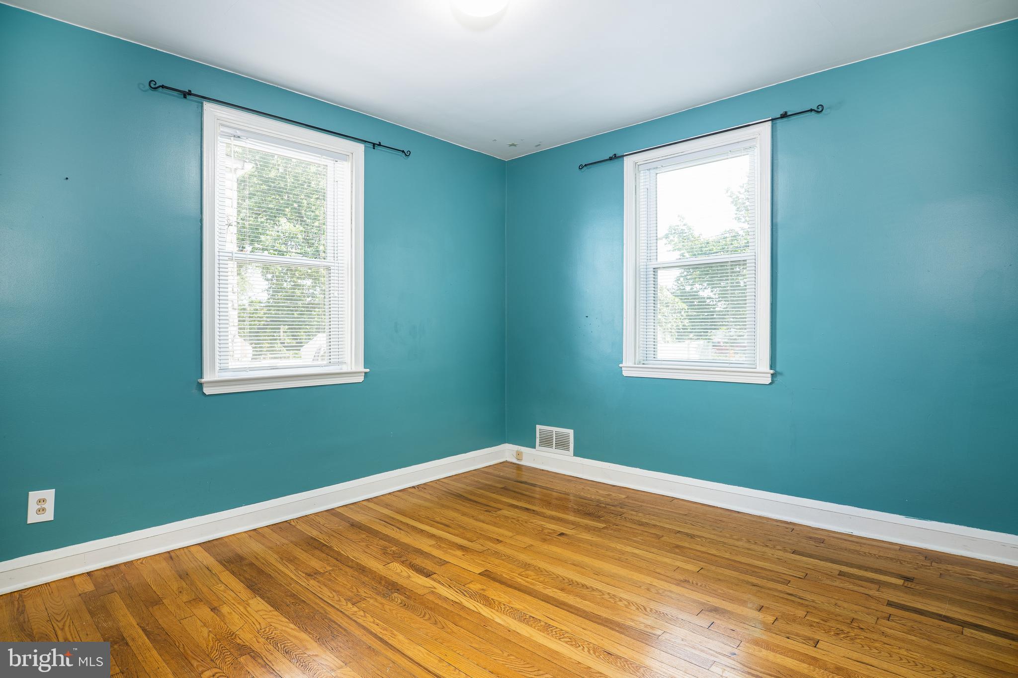 4211 Thorncliff Road Baltimore, MD 21236 - Photo 10 of 28 Gallery Image 10