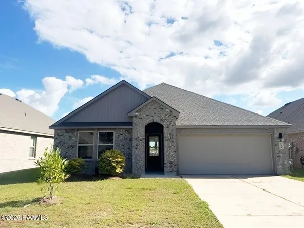 $199,900 | 154 Cane Run Court, Duson, LA 70529