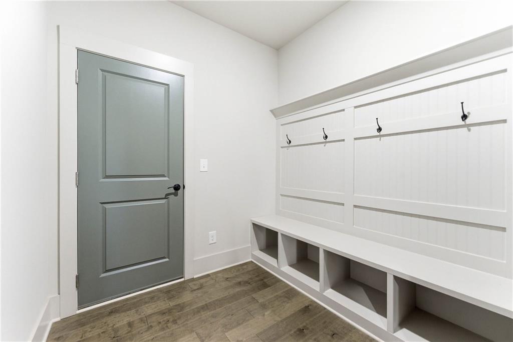 158 Races Road Hoschton, GA 30548 - Photo 16 of 24 a view of an empty walk in closet