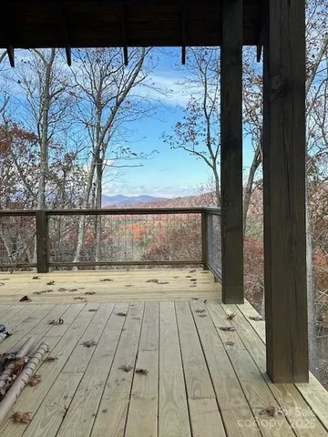 $947,500 | 371 East Falls View Drive, Pisgah Forest, NC 28768