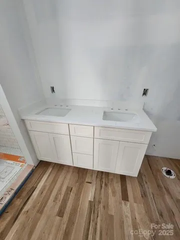 $947,500 | 371 East Falls View Drive, Pisgah Forest, NC 28768