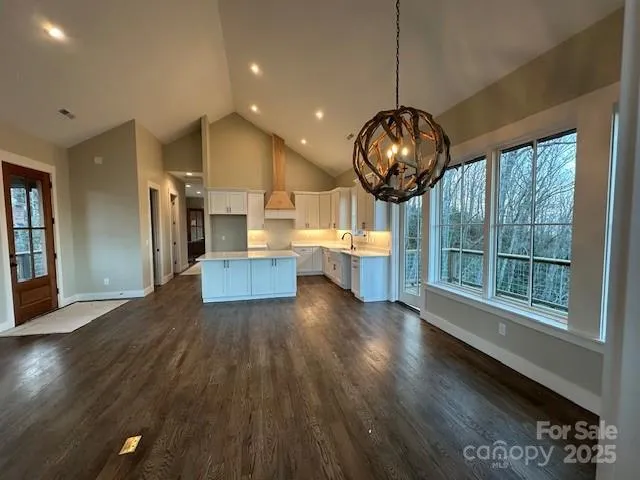 $947,500 | 371 East Falls View Drive, Pisgah Forest, NC 28768