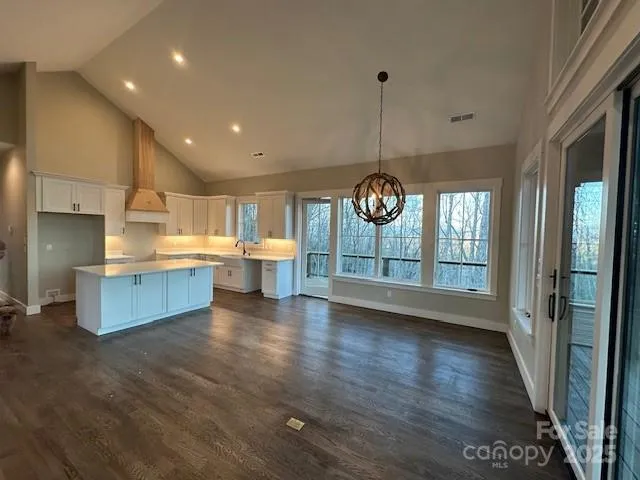 $947,500 | 371 East Falls View Drive, Pisgah Forest, NC 28768