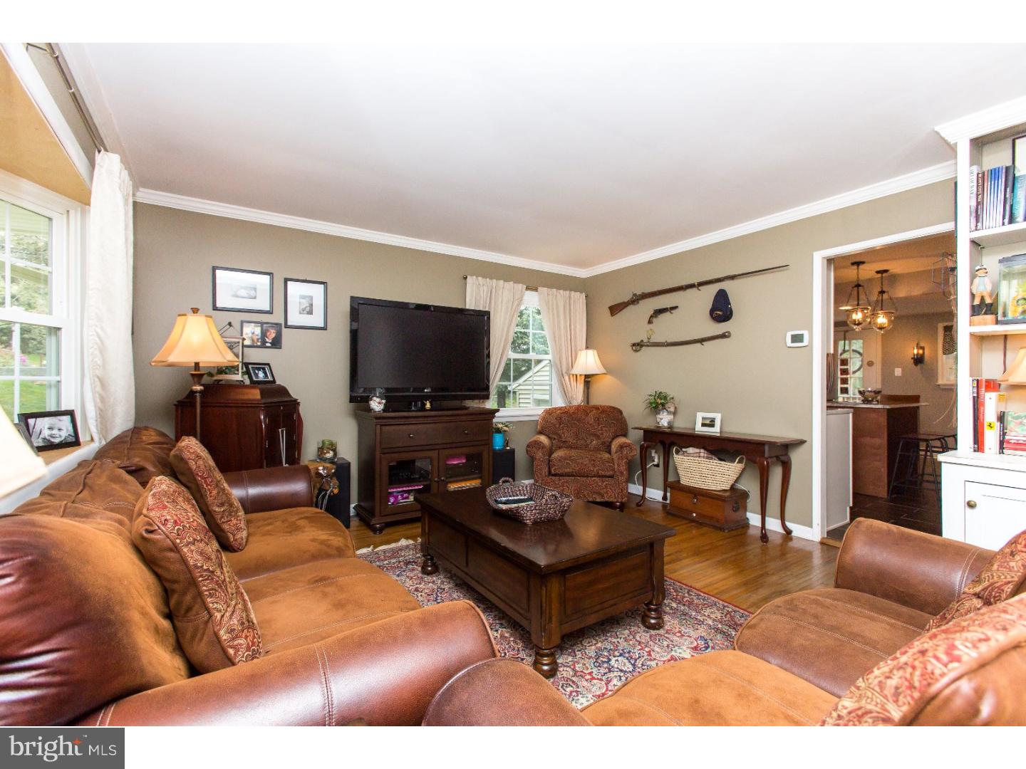 3 Fahnestock Road Malvern, PA 19355 - Photo 15 of 25 Living Room
