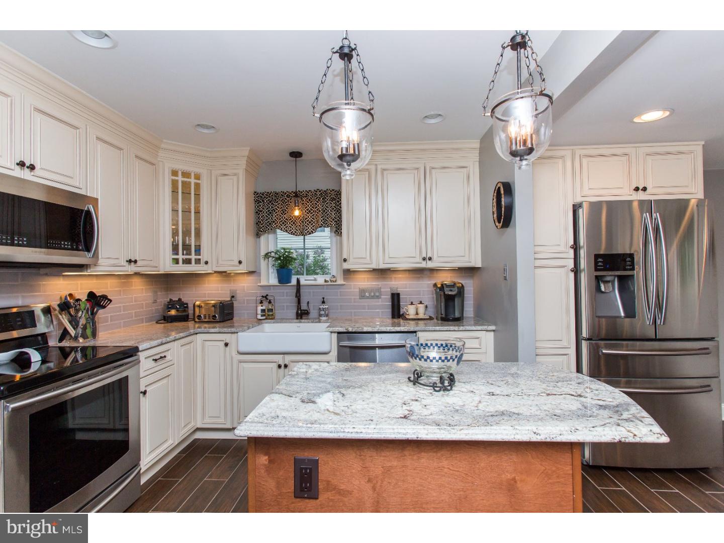 3 Fahnestock Road Malvern, PA 19355 - Photo 7 of 25 Kitchen