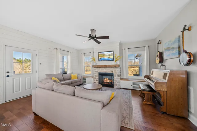 $775,000 | 201 Hurdle Mills Road, Cedar Grove, NC 27231