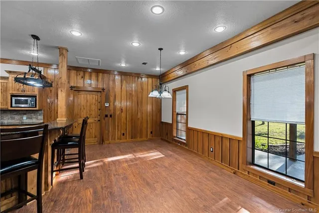 $575,000 | 569 North Smokey Cove Road, Singer, LA 70660