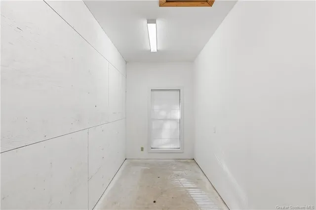 $575,000 | 569 North Smokey Cove Road, Singer, LA 70660