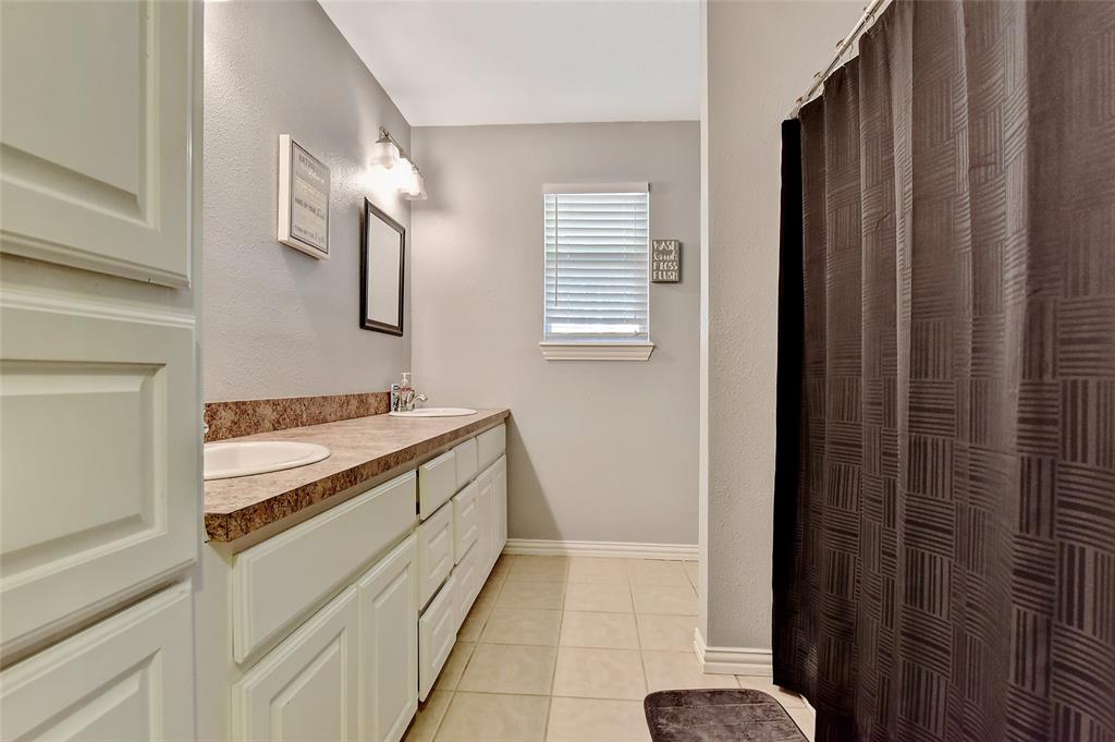 2513 Sunset Street Denison, TX 75020 - Photo 22 of 31