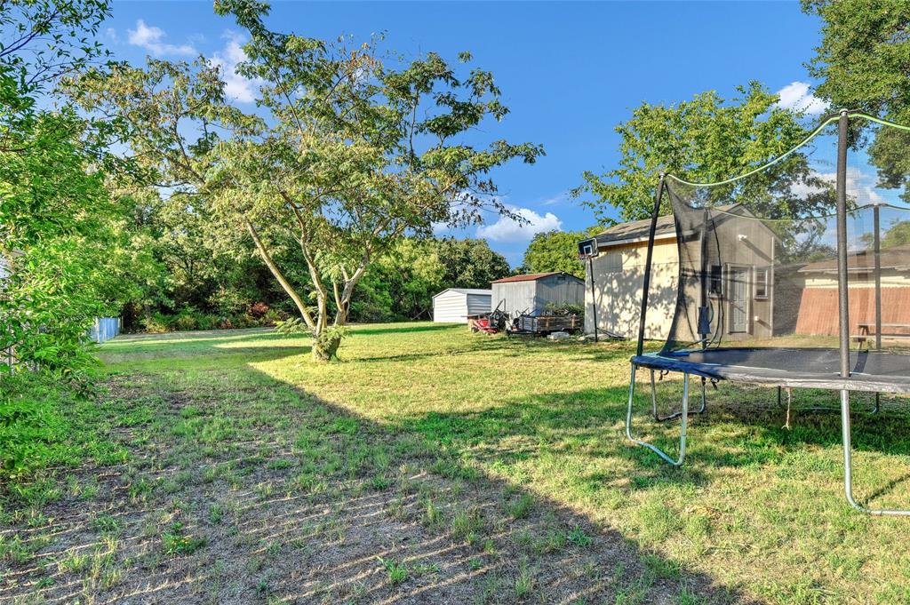 2513 Sunset Street Denison, TX 75020 - Photo 28 of 31