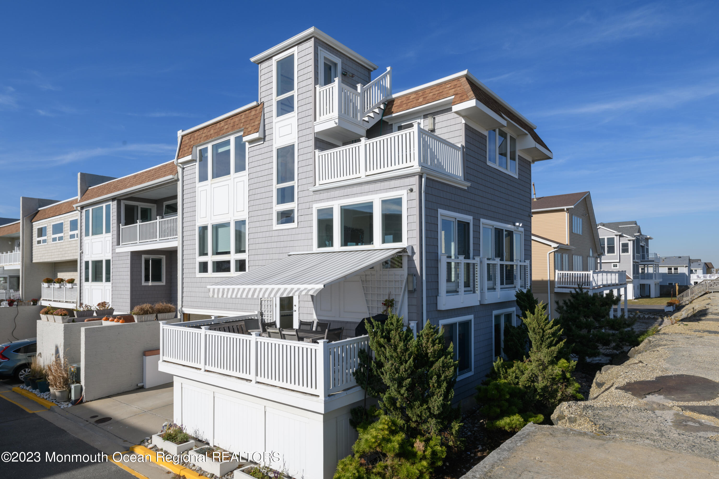 25 Village Road Sea Bright, NJ 07760 - Photo 3 of 37 BAP_8820