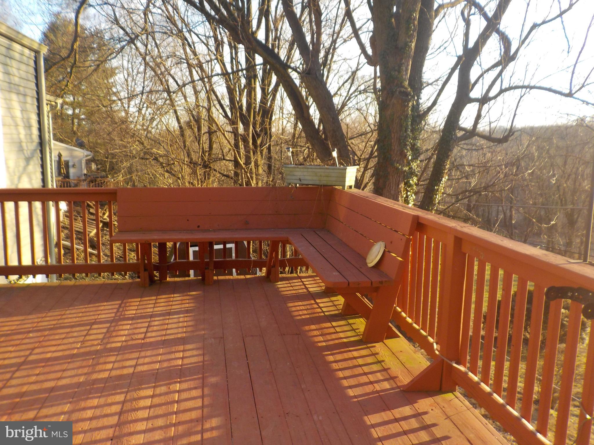 521 Rambler Road Manheim, PA 17545 - Photo 25 of 29 HUGE deck