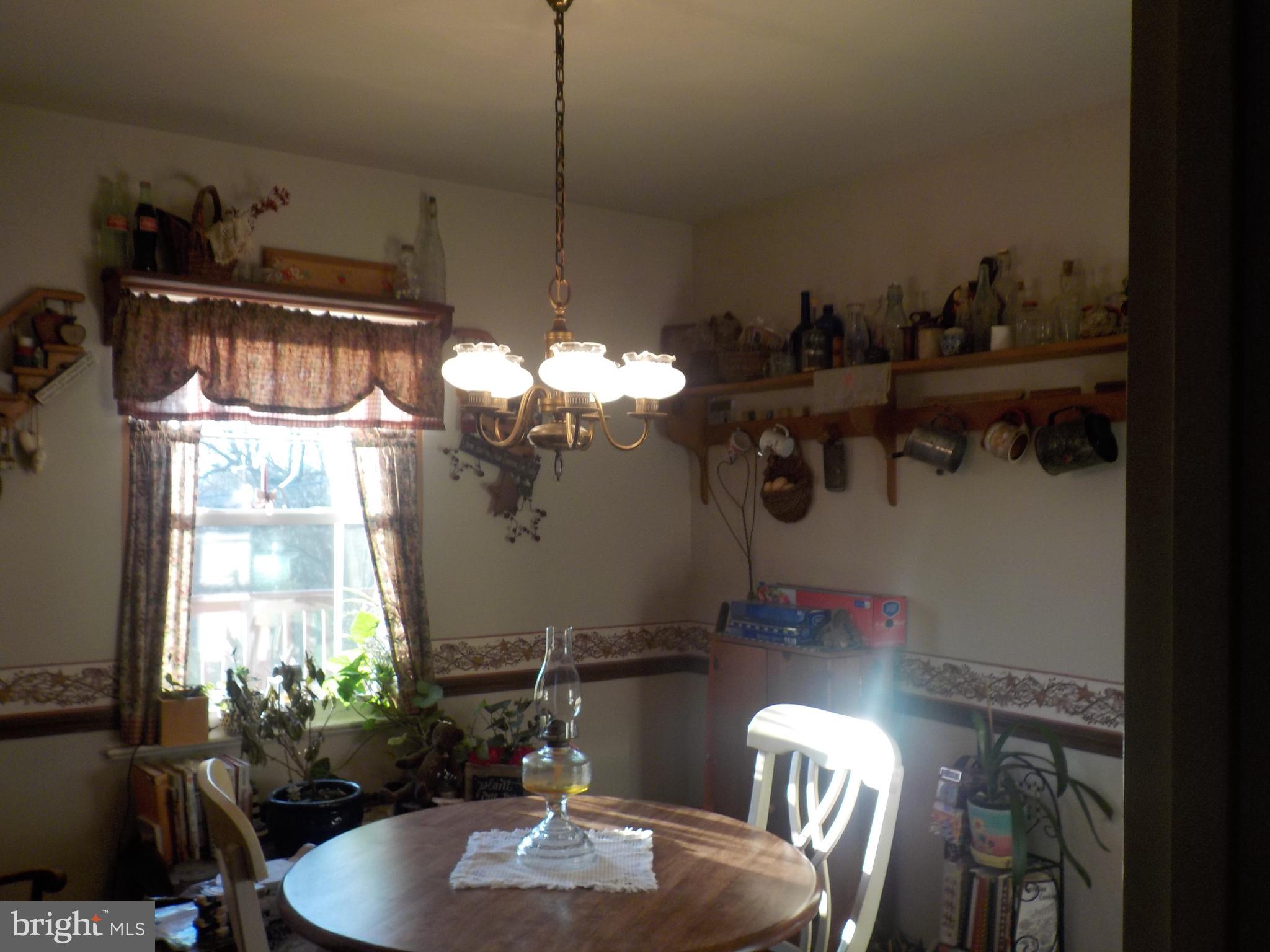 521 Rambler Road Manheim, PA 17545 - Photo 9 of 29 Dining room