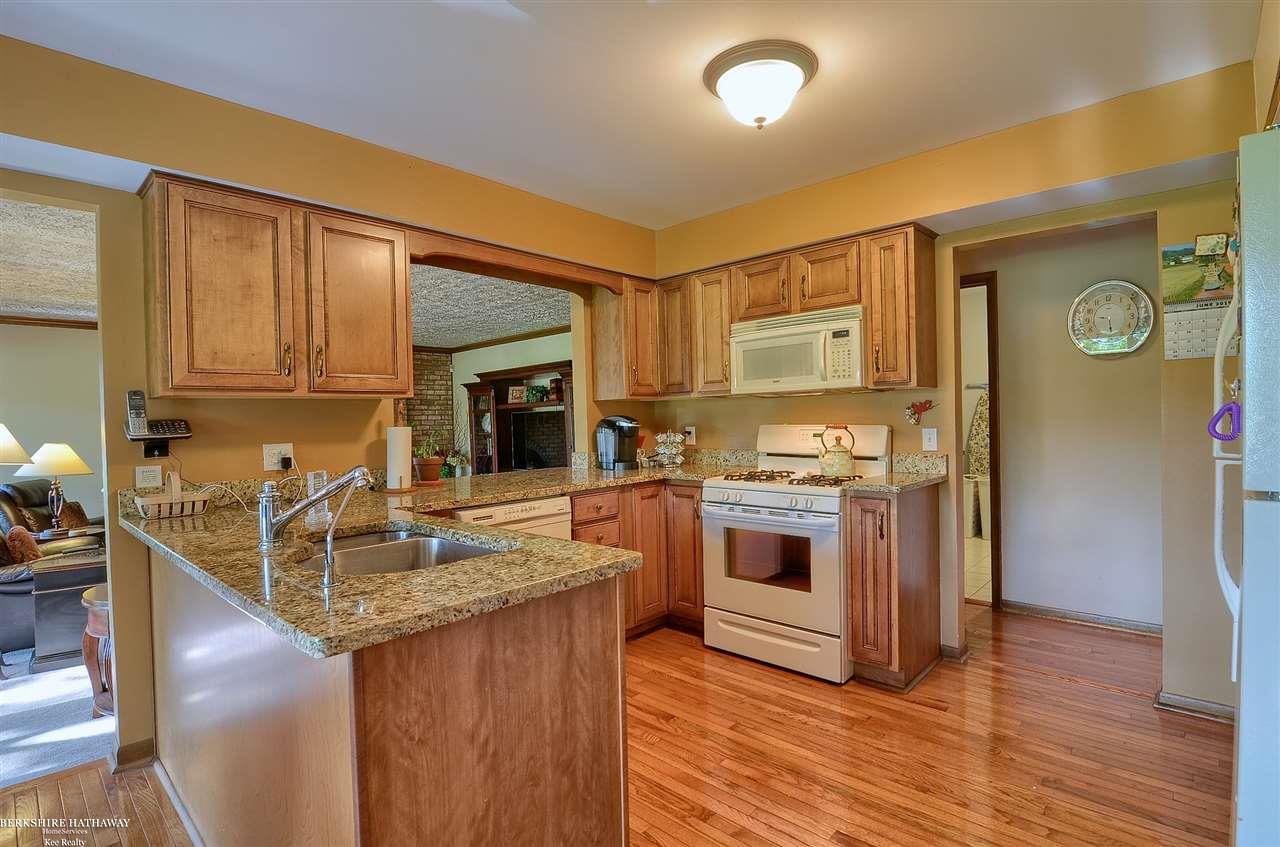 1800 North Adams Road Rochester Hills, MI 48306 - Photo 13 of 43
