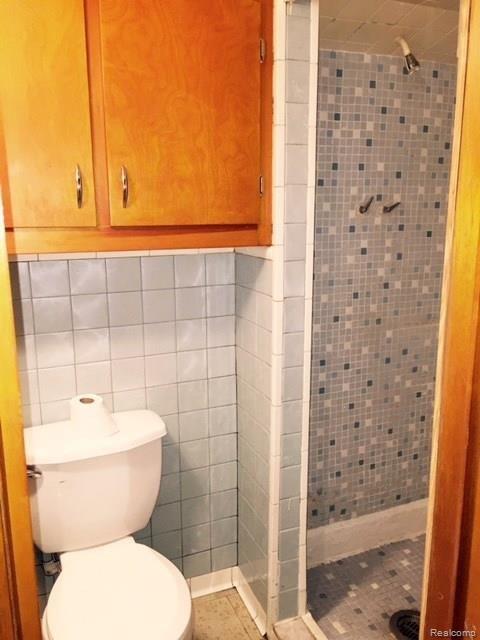 8650 Dale Center Line, MI 48015 - Photo 15 of 20 FullSizeRender (3).jpg