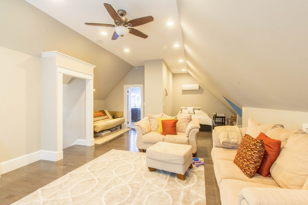 438 Summer Avenue Reading, MA 01867 - Photo 23 of 27 Gallery Image 23