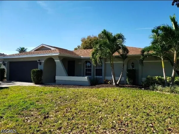 $1,950 | 3604 Southwest 6th Place, Cape Coral, FL 33914