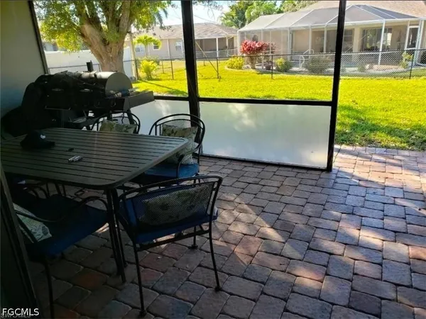 $1,950 | 3604 Southwest 6th Place, Cape Coral, FL 33914