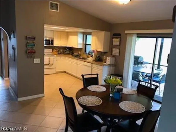 $1,950 | 3604 Southwest 6th Place, Cape Coral, FL 33914