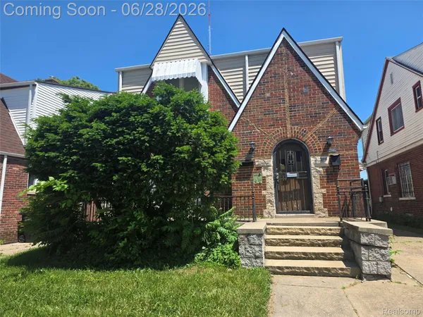 $820 | 13918 Roselawn Street, Unit 1, Detroit, MI 48238